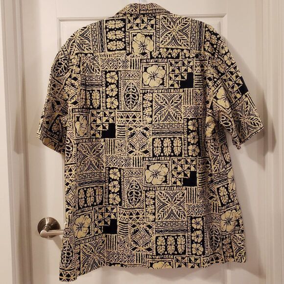 Royal Creation Mens Beige Navy Blue Flowered Short Sleeve Pocket Hawaiian Shirt - Picture 5 of 9